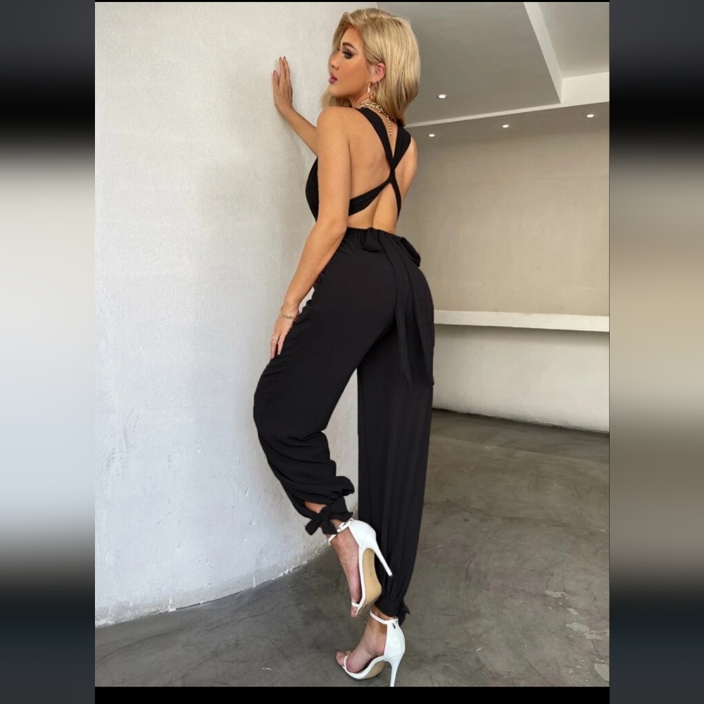 Shein Crisscross Tie Backless Halter Jumpsuit Black Woman's Size XS